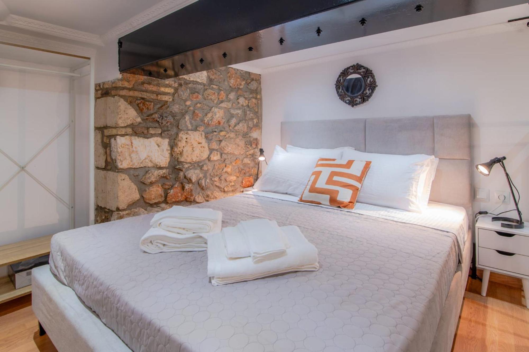 Delenco Trio Apartment Атина Екстериор снимка
