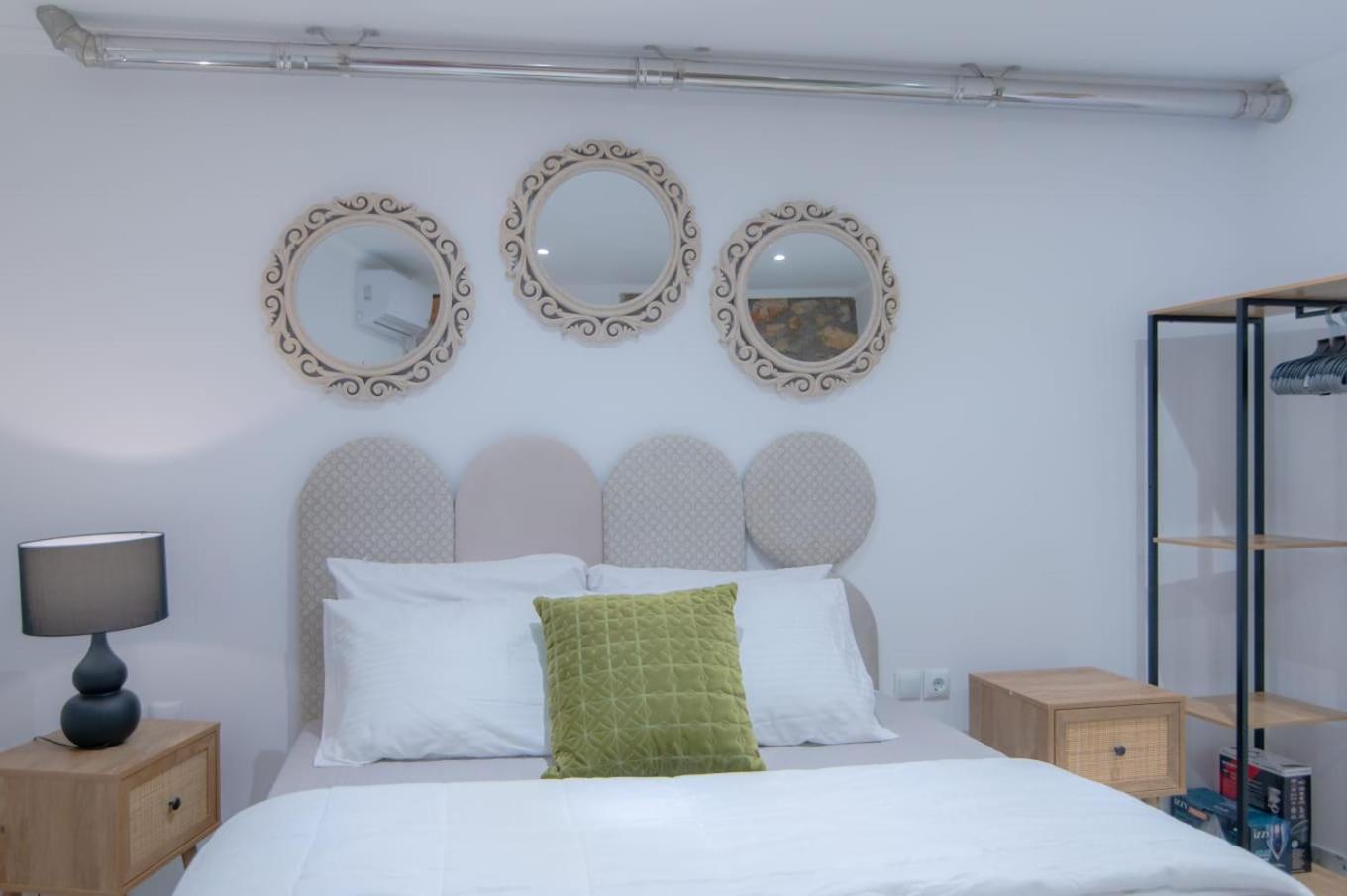 Delenco Trio Apartment Атина Екстериор снимка