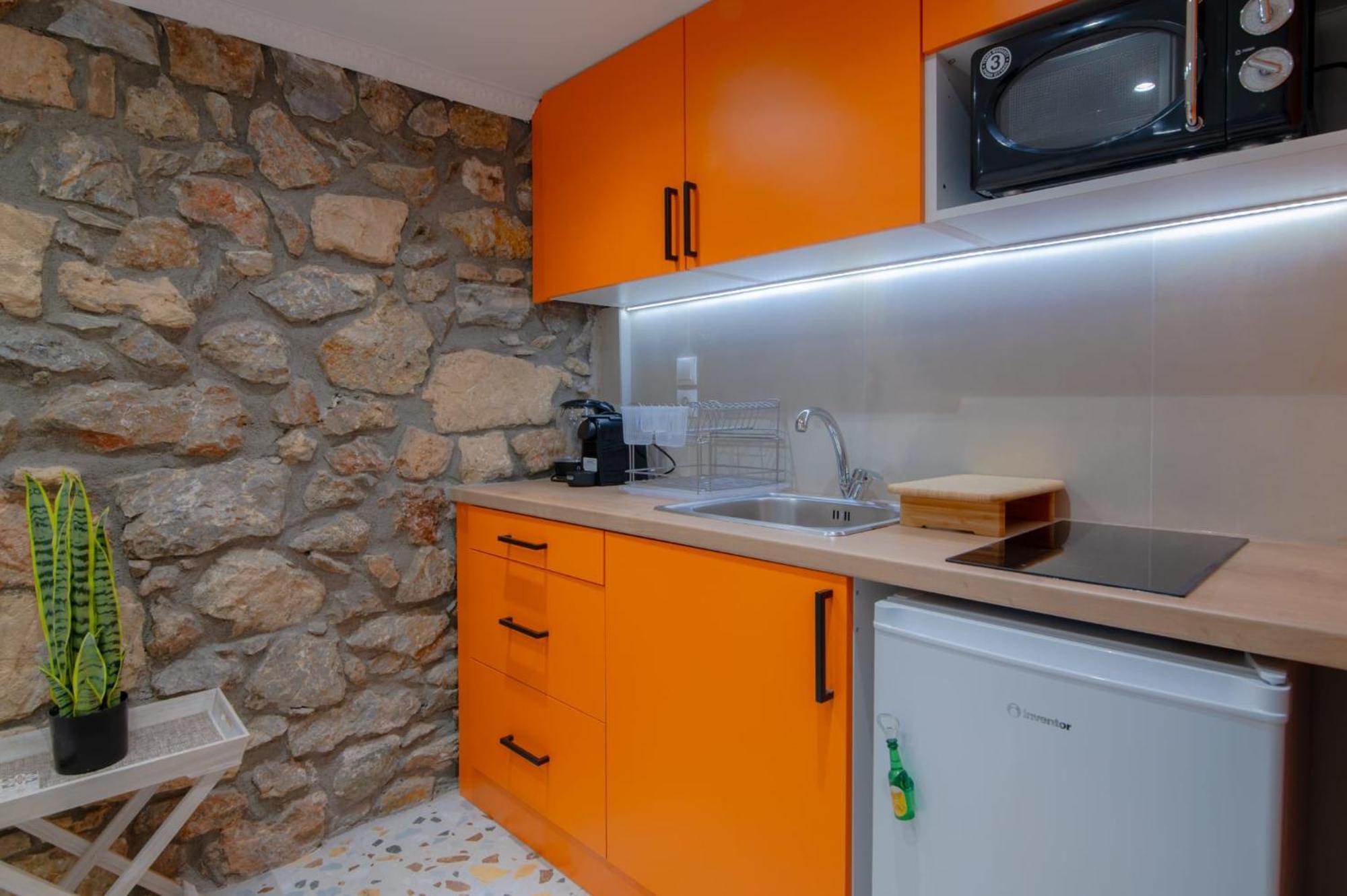 Delenco Trio Apartment Атина Екстериор снимка